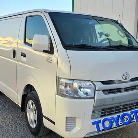 Toyota Hiace 2018