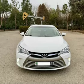 Toyota Camry 2017