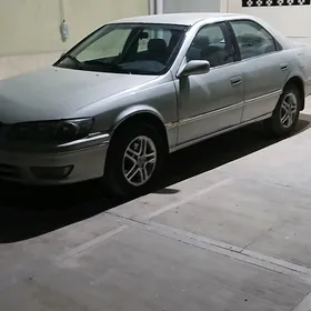 Toyota Camry 2000