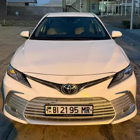 Toyota Camry 2020