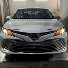 Toyota Camry 2020