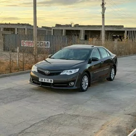 Toyota Camry 2012