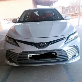 Toyota Camry 2020