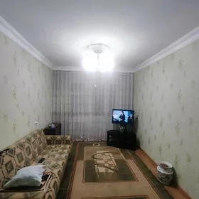  11Мкр. - 3 ком., гауданка