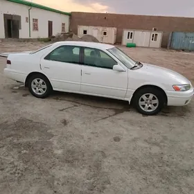 Toyota Camry 1999