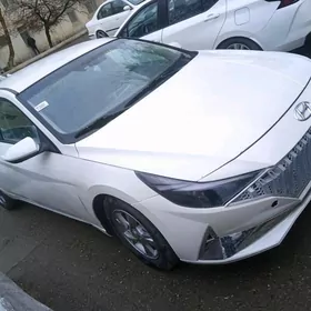 Hyundai Elantra 2021