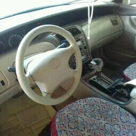Toyota Avalon 2000