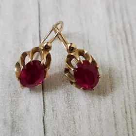 gyzyl gadymy gulakalka