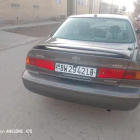 Toyota Camry 1999