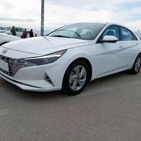 Hyundai Elantra 2021