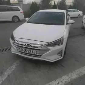 Hyundai Elantra 2020
