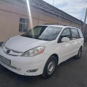 Toyota Sienna 2006