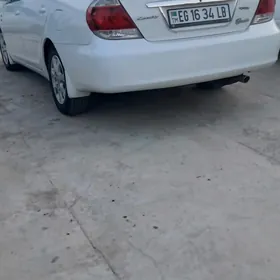 Toyota Camry 2004