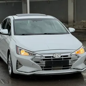 Hyundai Elantra 2020