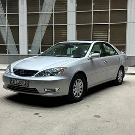 Toyota Camry 2004