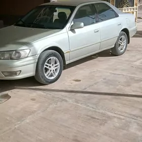 Toyota Camry 2000
