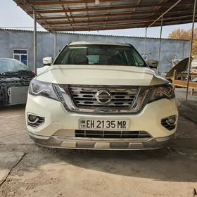 Nissan Pathfinder 2020