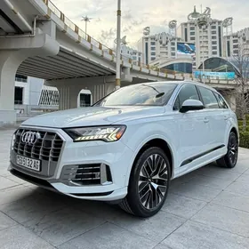 Audi Q7 2024