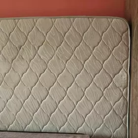 матрац ,постель