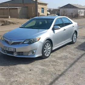 Toyota Camry 2014