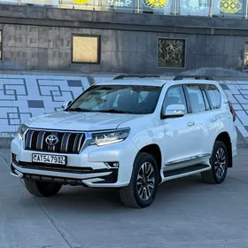 Toyota Land Cruiser Prado 2011