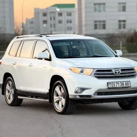 Toyota Highlander 2013