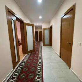 15 Tapgyr 9 etaž 4 komnat