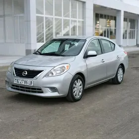 Nissan Versa 2014
