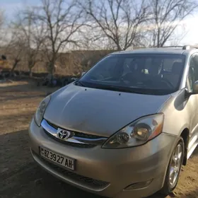Toyota Sienna 2009