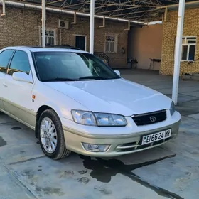 Toyota Camry 2000