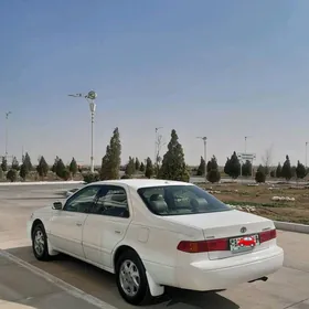 Toyota Camry 2001