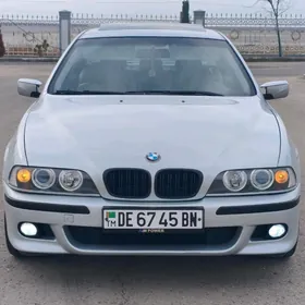 BMW E39 2000