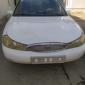 Ford Mondeo 1998
