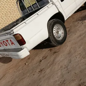 Toyota Hilux 1998