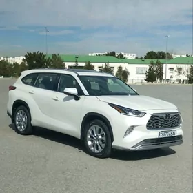 Toyota Highlander 2020