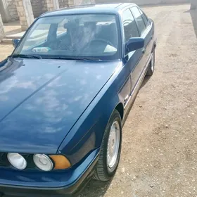BMW 525 1990
