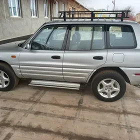 Toyota RAV4 1997