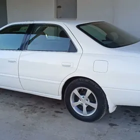 Toyota Camry 1998