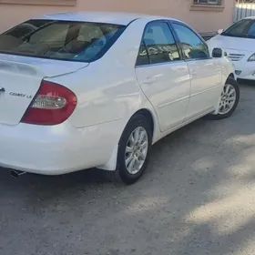 Toyota Camry 2004
