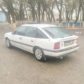 Opel Vectra 1989