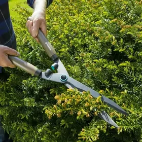 Gardena ножницы садовые