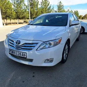 Toyota Camry 2011