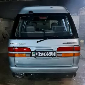Toyota Previa 1992