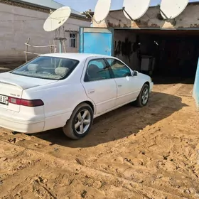 Toyota Camry 1999