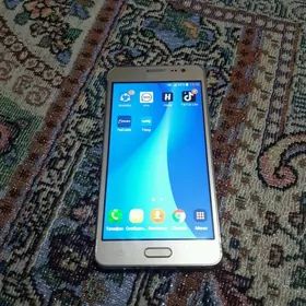 Samsung j5