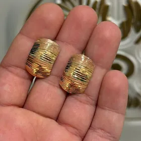 Gyzyl rossiyskiy gulakhalka