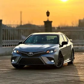 Toyota Camry 2020