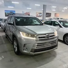 Toyota Highlander 2019