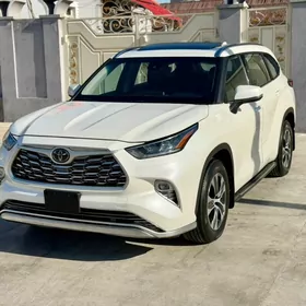 Toyota Highlander 2020