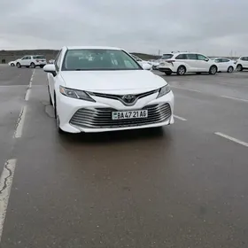 Toyota Camry 2020